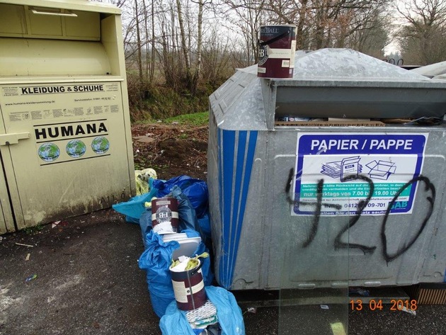 POL-SE: Pinneberg - Abfallablagerung - Polizei sucht Zeugen