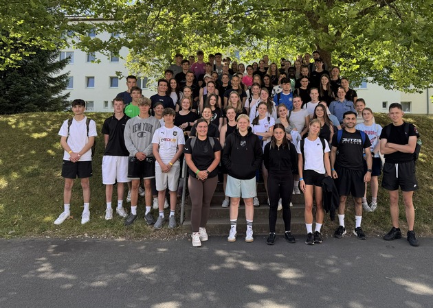 HDP-RP: Von Spurensuche bis Einsatztraining: Erfolgreiche sechste Blue-Light-Challenge an der Hochschule der Polizei Rheinland-Pfalz