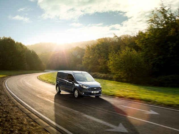 Ford Transit Connect und Ford Transit Courier mit neuen Motoren