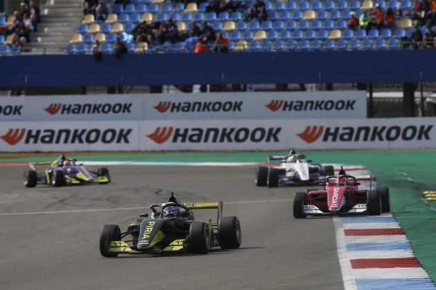 Hankook mit Frauenpower: W Series startet auf Hankook Rennreifen im Rahmen der Formel 1