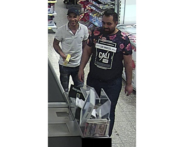 POL-PB: In Kasse gegriffen - Polizei sucht Zeugen