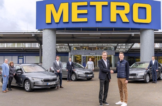 Skoda Auto Deutschland GmbH: Škoda übergibt ersten Teil einer großen Dienstwagen-Flotte an METRO Deutschland