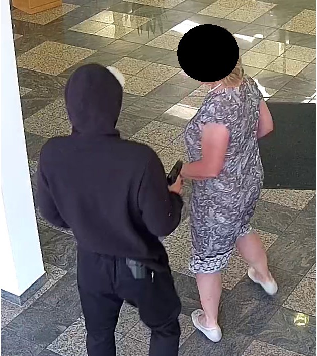 POL-MS: Öffentlichkeitsfahndung: Polizei sucht Tatverdächtigen nach Raub auf Bankfiliale mit Fotos