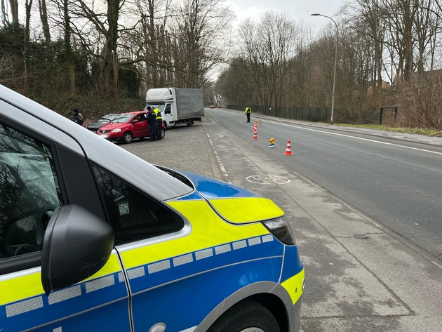 POL-SO: Gemeinsamer Schwerpunkteinsatz von Polizeiwache und Verkehrsdienst