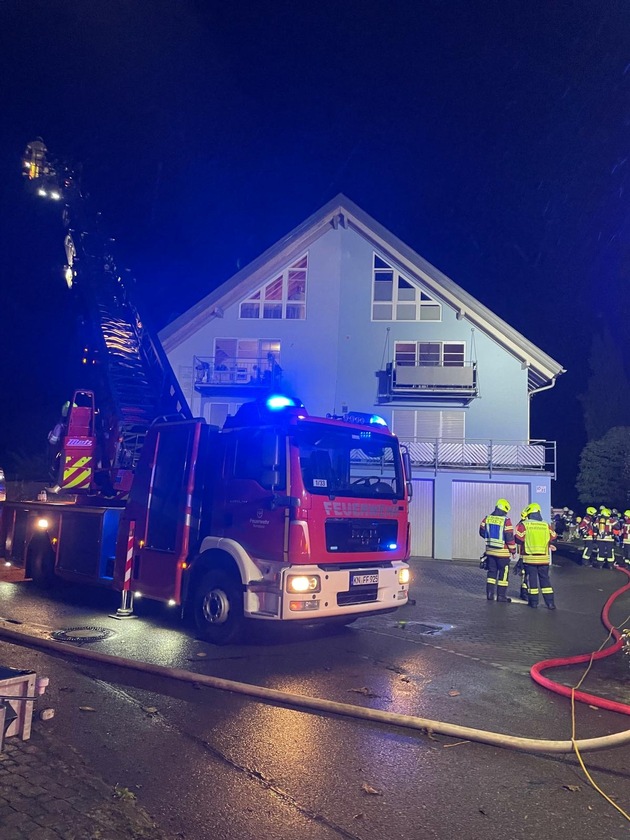 FW Reichenau: Nach der Party brennt die Küche, Verbandssübung der Feuerwehren Reichenau und Konstanz Abteilung Altstadt und dem DRK auf der Insel Reichenau, 19.11.2024, Reichenau-Niederzell