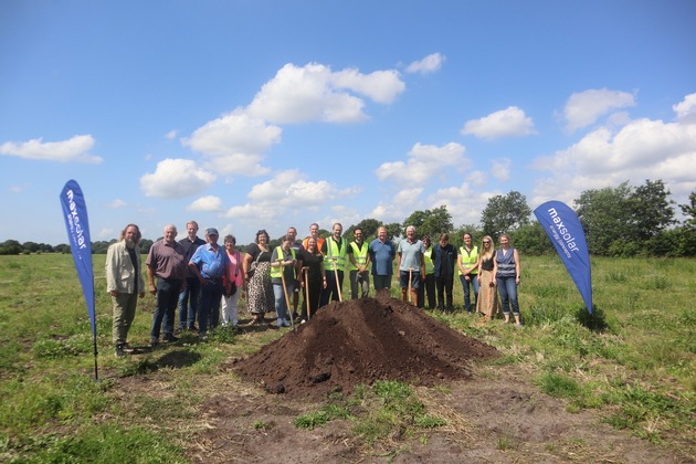 MaxSolar startet den Bau einer integrierten Energieinfrastruktur mit Solarpark, Speicher und Umspannwerk in Gro&szlig;enwiehe