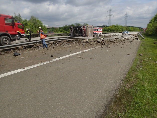 POL-VDMZ: Tragische Unfälle auf der A 63 fordern zwei Todesopfer