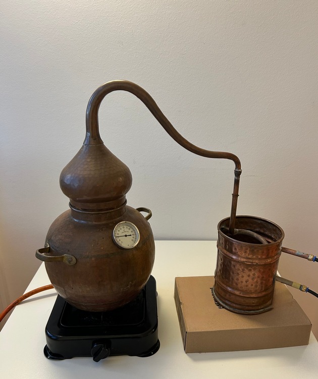 ZOLL-H: ZOLL hebt im Landkreis Friesland illegale Schnapsbrennereien aus