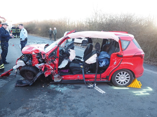 FW-MK: Verkehrsunfall mit mehreren Verletzten