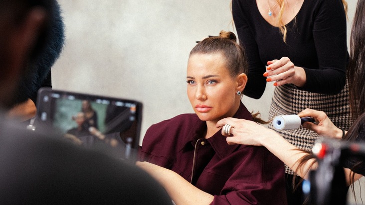 Nina Anhan setzt mit Kurzfilm Zeichen zur Rollen-Debatte - 450.000 Aufrufe in 48 Std., Haftbefehl kommentiert: &quot;Einfach stark&quot;