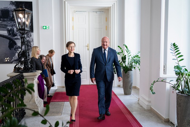 Regierungschefin Brigitte Haas auf Antrittsbesuch in Wien