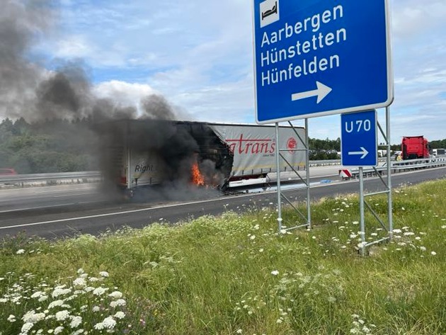 POL-WI: LKW-Brand auf der A3 Richtung Köln verursacht langen Stau