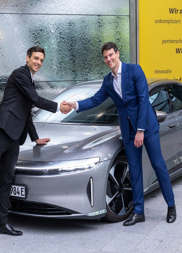 ADAC SE kooperiert mit kalifornischem E-Auto-Hersteller Lucid in der Fahrzeugwelt