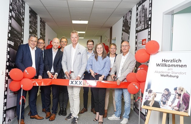 XXXLutz Deutschland: Startschuss für Aus- und Weiterbildung der Extraklasse: XXXLutz eröffnet seine Akademie Nord in Wolfsburg