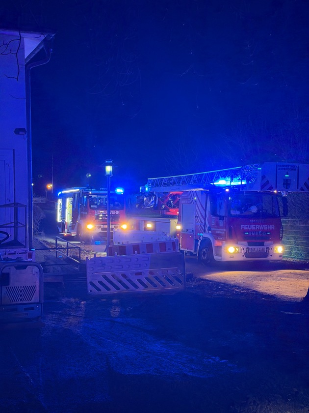 FW-OE: Feuer in einem Schulgebäude