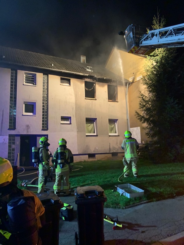 FW-Stolberg: Zimmerbrand - zwei Verletzte