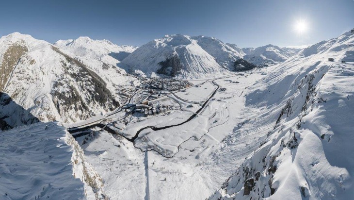 Ganzjahresdestination Andermatt das vielversprechendste Gebiet der Alpen – Savills Ski Report wertet Andermatt als Top 5 prime Ski Resorts