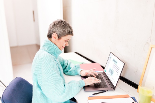 Pressemitteilung: telli an weiteren Schulen im Einsatz: Schleswig-Holstein, Saarland, Bayern und Nordrhein-Westfalen führen KI-Chatbot ein