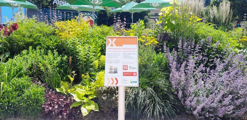 Komm ins #teamtorffrei! Jeder Blumentopf zählt! / FNR und HOT informieren auf den Landesgartenschauen Furth im Wald und Tal X zum torffreien Gärtnern
