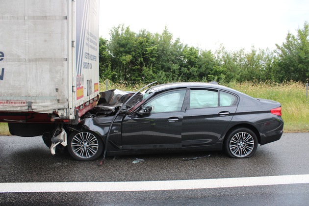 POL-VDKO: Verkehrsunfall mit leichtverletzter Person