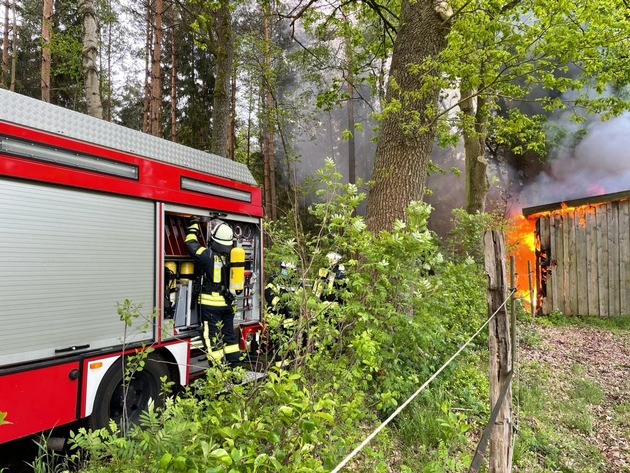 FW Celle: Schuppenbrand in Boye