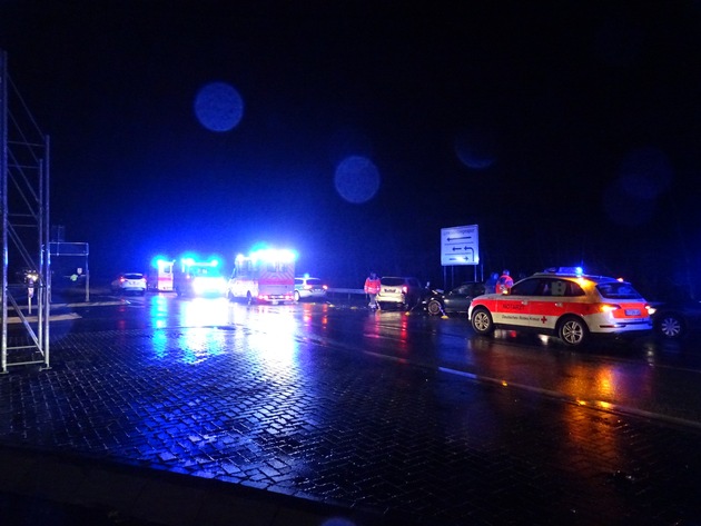 POL-PDWIL: Verkehrsunfall auf der B 51 bei Olzheim