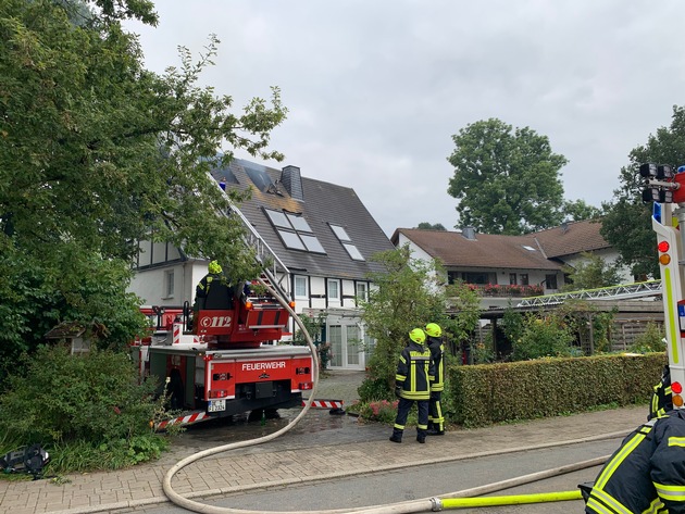 FW-OE: Gebäudebrand in Attendorn-Niederhelden