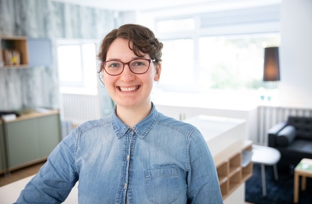 news aktuell GmbH: IT-Nachwuchs aus eigenen Reihen: Mareike Schuschel ist erste duale Informatik-Studentin bei news aktuell