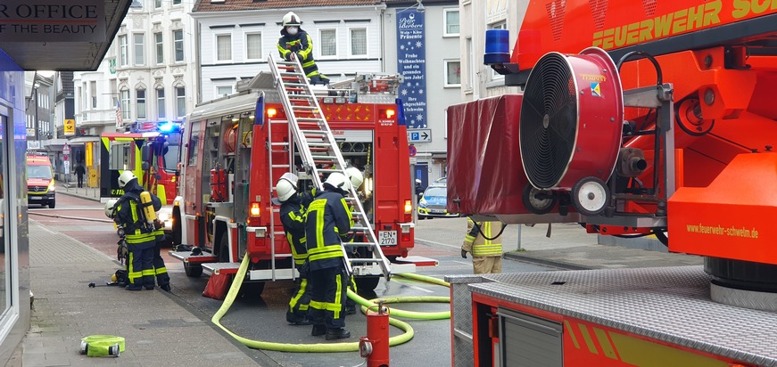 FW-EN: Wohnungsbrand, Hauptstr.