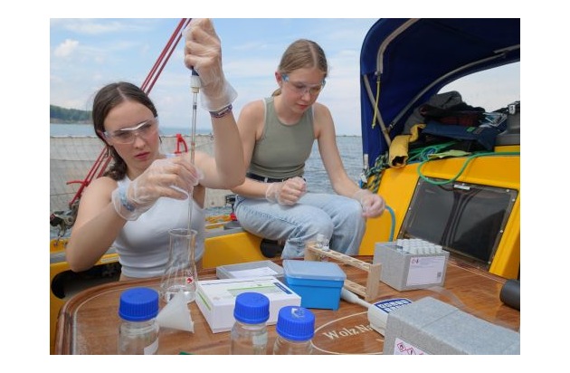 Pressemeldung: Ausgezeichnete Jungforscherinnen stellen einen Superhelden der Meere vor