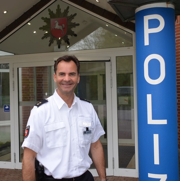 POL-STD: Vorübergehender Führungswechsel bei der Polizei Buxtehude - Polizeioberrat Jan Kurzer für ein knappes Jahr Kripochef im Landkreis Harburg