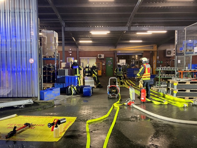 FW-BO: Kabelbrand bei der Firma Doncasters GmbH in Bochum