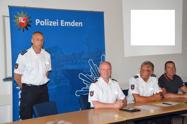 POL-LER: ++ Polizeihauptkommissar Stefan Reuwsaat mit der Aufgabe als Leiter des Einsatz- und Streifendienstes im Polizeikommissariat Emden beauftragt++