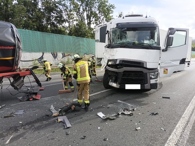 FW-EN: Verkehrsunfall auf der BAB1: Feuerwehr Gevelsberg im Einsatz