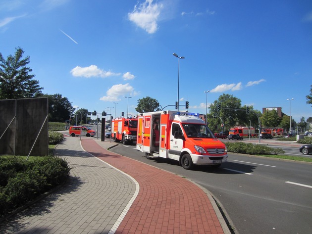 FW-MH: Mehrere Brandeinsätze der Feuerwehr Mülheim am Samstag den 29.08.2015 und in der Nacht zum Sonntag den 30.08.2015