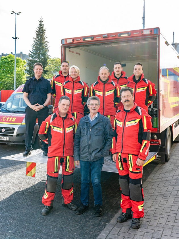 FW Bremerhaven: Stadtrat Peter Skusa würdigt erfolgreiche Lehrgangssabschlüsse der Feuerwehr Bremerhaven