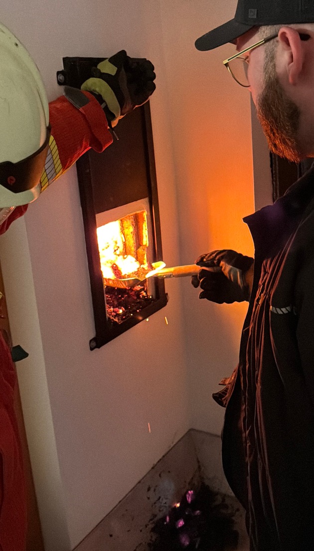 FW Bad S&auml;ckingen: Schlaflose Nacht f&uuml;r die Feuerwehr Bad S&auml;ckingen: Suchaktion und Kaminbrand
