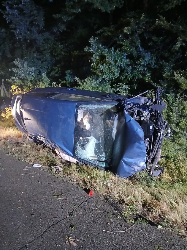 FW-AR: Polizeihubschrauber im Einsatz- Verkehrsunfall auf der Autobahn