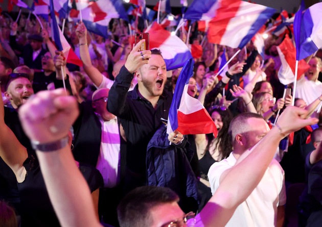 French elections expose social discord bubbling beneath the surface, says report
