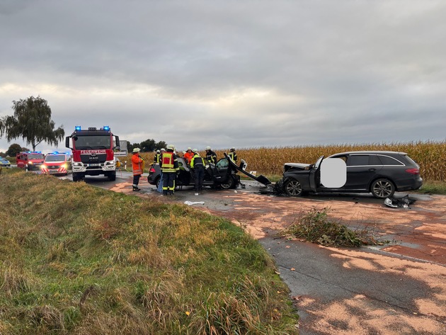 FW-ROW: Verkehrsunfall auf L142: Beifahrer von Feuerwehr befreit