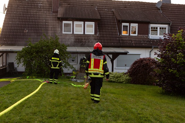 FW-MK: Kellerbrand in einem Wohnhaus in Hennen
