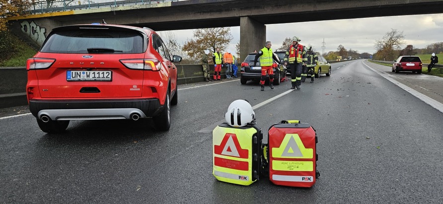 FW-WRN: Verkehrsunfall auf der Bundesautobahn 1 in Fahrtrichtung Köln am Freitagmittag