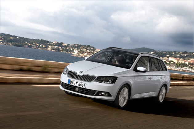 Frische Highlights im FABIA: neue Motoren und SKODA Connect (FOTO)