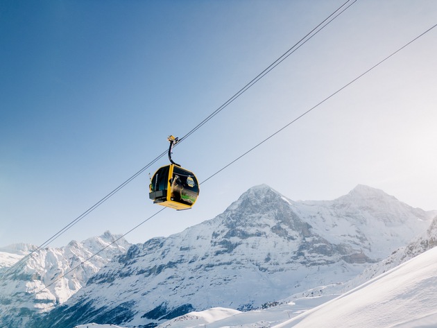 RICOLA LANCE LA PREMIÈRE TELECABINE KARAOKÉ DU MONDE / Nouveauté mondiale dans la région de la Jungfrau (Suisse)