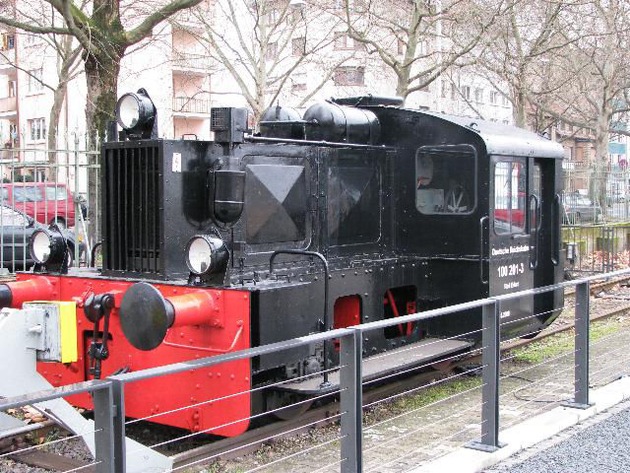 POL-PPMZ: Mainz - Historische Zollhafen-Lokomotive Opfer von Diebstahl geworden