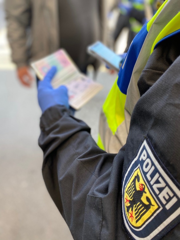 Bundespolizeidirektion München: Unerlaubte Einreisen in Bayern - Feststellungen der Bundespolizeidirektion München (Stand 30. September 2025)