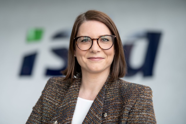Veränderungen im ista-Vorstand: Anke Dassler wird neue CFO, Michaela Hitzberger verantwortet das neu geschaffene Vorstandsressort Technologie, bisheriger CFO Thomas Lemper scheidet aus