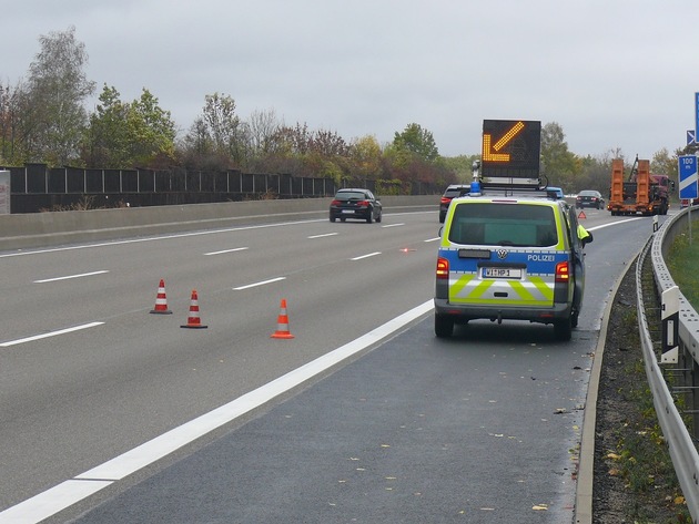 POL-OH: Verkehrsgefährdung auf der A7 - Lastzug hing wegen falscher Beladung in den Steigungsstrecken Pommer und Homberg / Efze fest.
