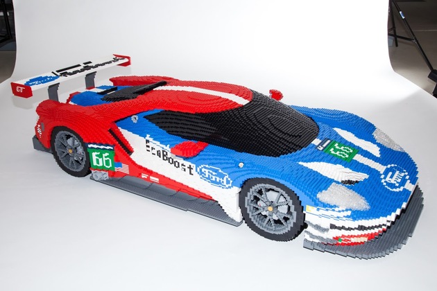 LEGO-Version des Ford GT-Rennwagen feiert Auftritt bei den 24 Stunden von Le Mans (FOTO)