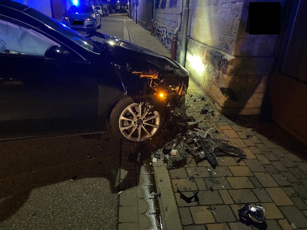 POL-PDNW: Kallstadt - Verkehrsunfall unter Alkoholeinfluss